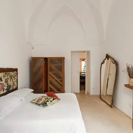 Casa A Mezz' Aria Suggestiva Dimora D'epoca Parabita